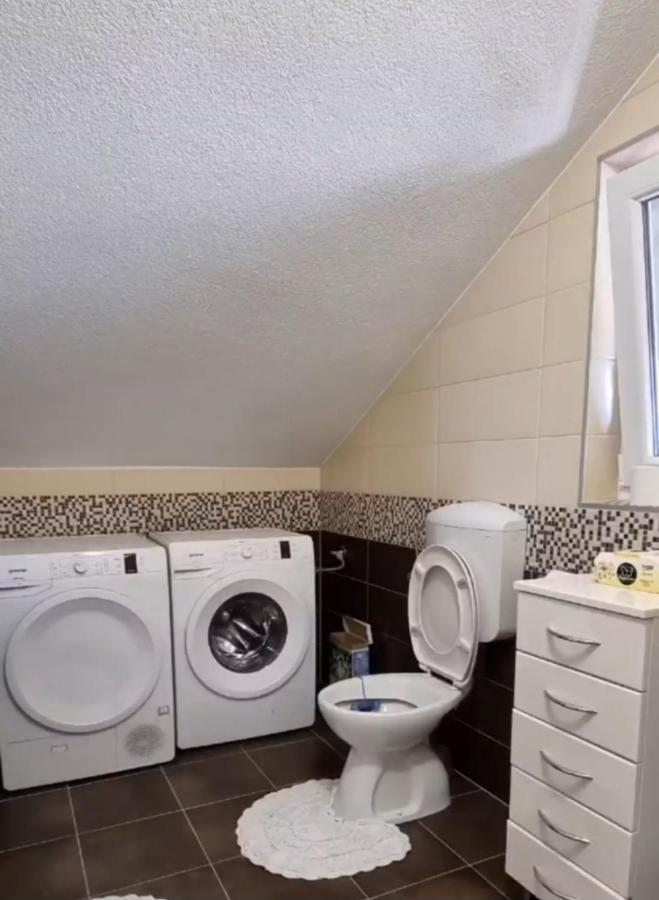 Apartman Avram Kotor Varos Exterior foto