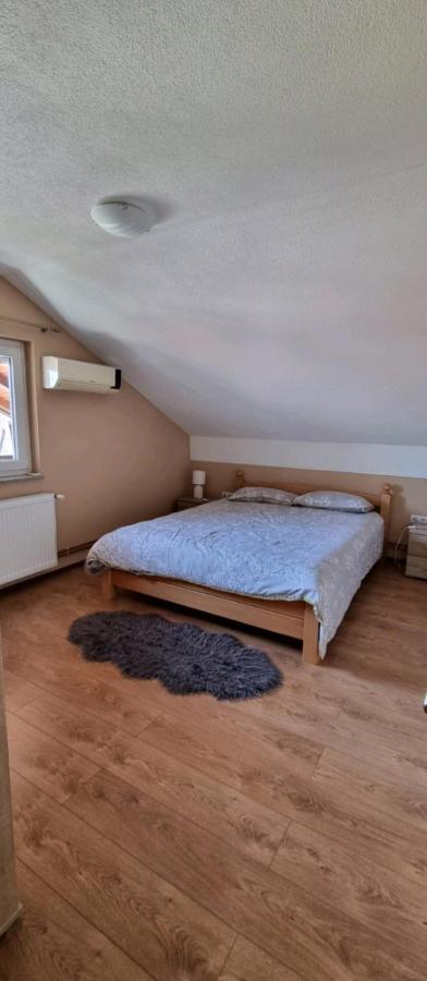 Apartman Avram Kotor Varos Exterior foto