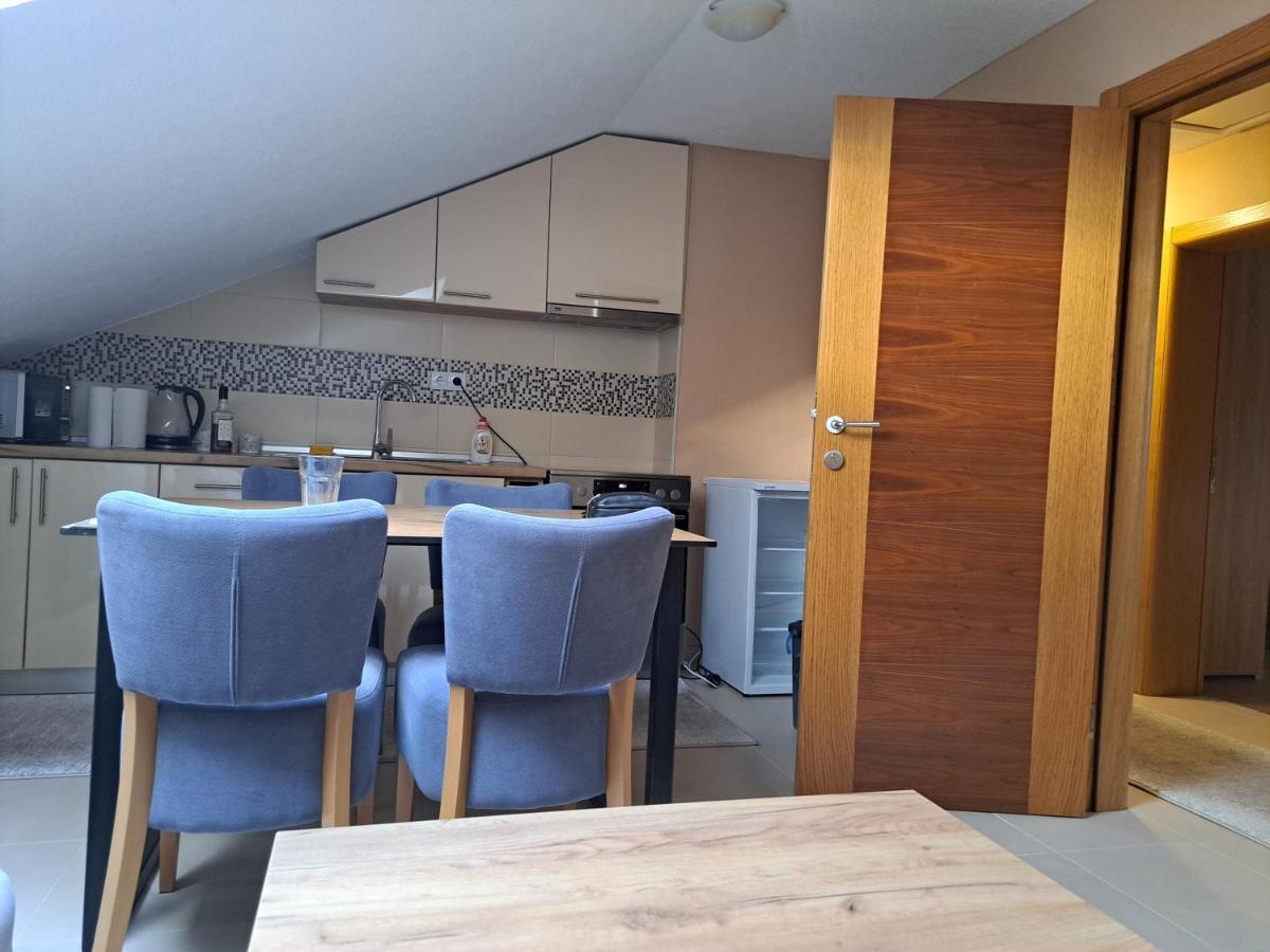 Apartman Avram Kotor Varos Exterior foto