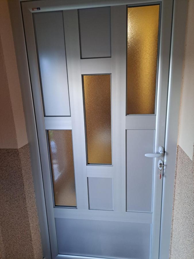 Apartman Avram Kotor Varos Exterior foto